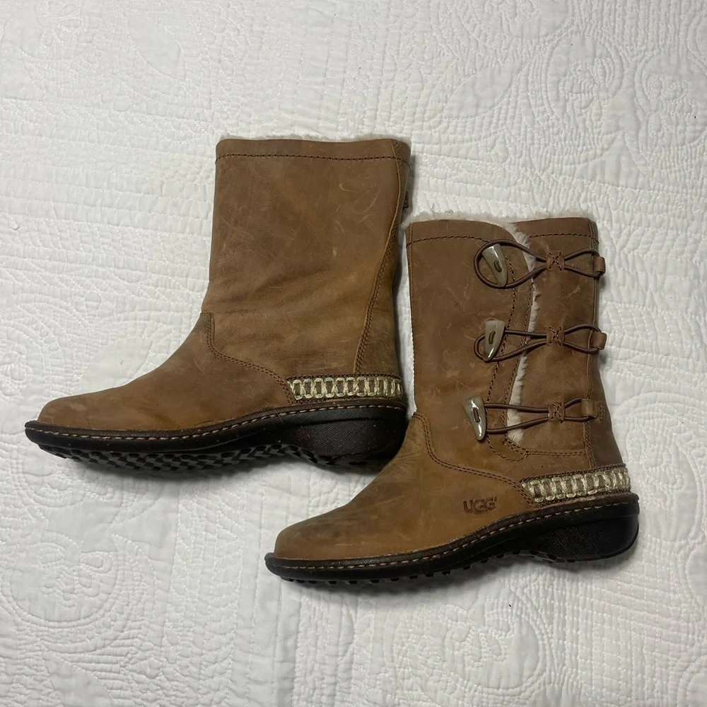 EUC UGG Australia Kona Brown Waterproof Boots SZ 7 - Picture 1 of 12